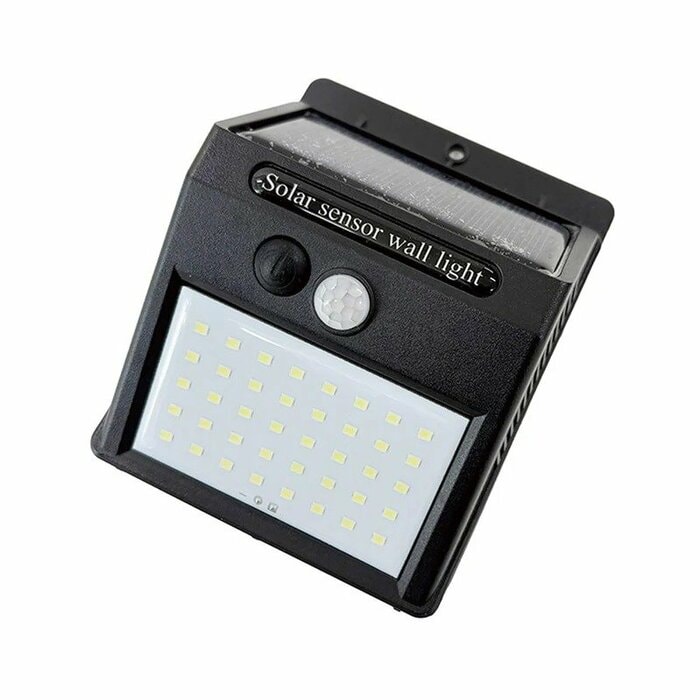 サイズは約124x96x48mmと100LEDモデルに比べて一回りコンパクト