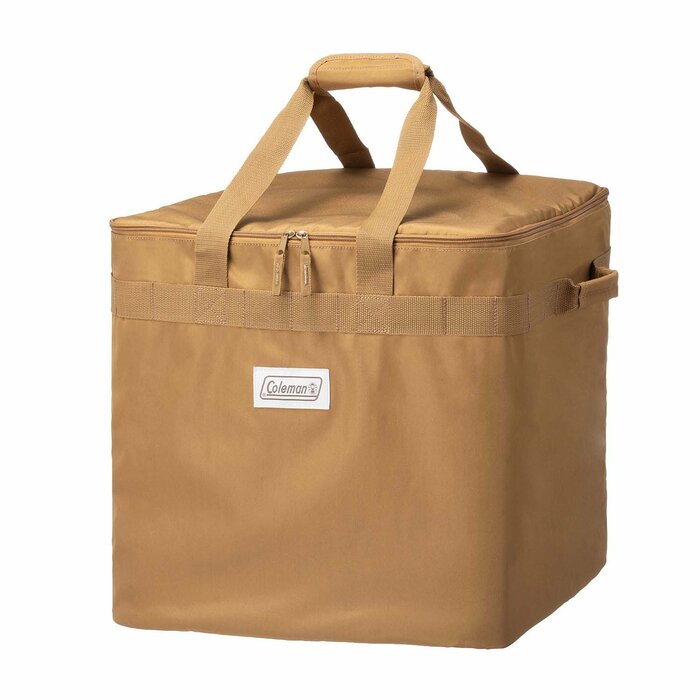 中にカスタムできる仕切りスペースがあり、収納力に優れているボックスタイプのバッグ