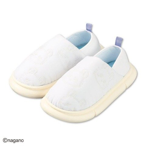 そして「モモンガ」モデルはクリーンでさわやかなホワイト