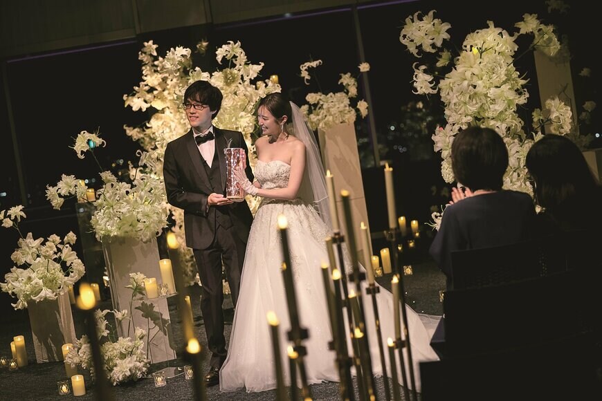 出所：株式会社リクルート「ふくらP・高山 一実夫妻が東京都庁展望室で絶景ナイトウエディング！ 挙式姿を初公開」