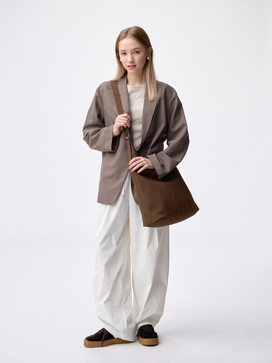 出所：GU公式 2WAYロングベルトバッグ