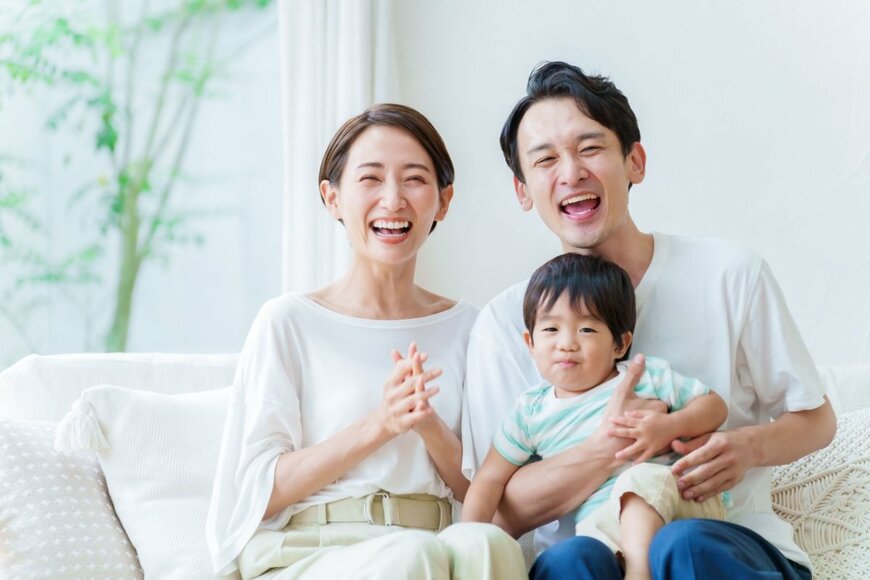 児童のいる世帯の65％が「生活が苦しい」と回答…物価上昇は子育て世代にどう影響する？「教育費」の貯め方とは