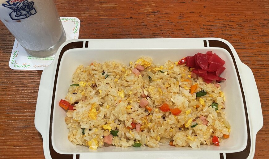 ピラフも具だくさんでおいしそう！