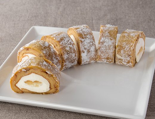 ローソンの新商品：くるみ餅で巻いたもち食感ロール　みたらし