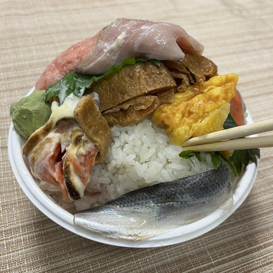 米の粒が立った酢飯も山盛り！