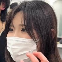 「顔まわりだけは死ぬほどジャキジャキにしたい」女性がロングウルフヘアでおしゃれ可愛くイメージチェンジ！