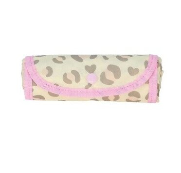 使わない時はコンパクトに折りたたんで収納できます