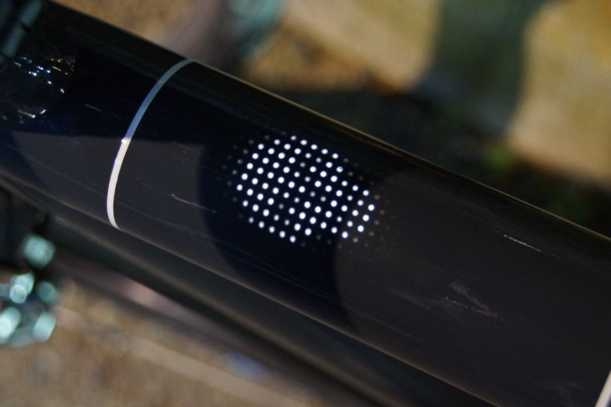 ゆすると警告音とドクロマークが表示されたマトリックスモニター