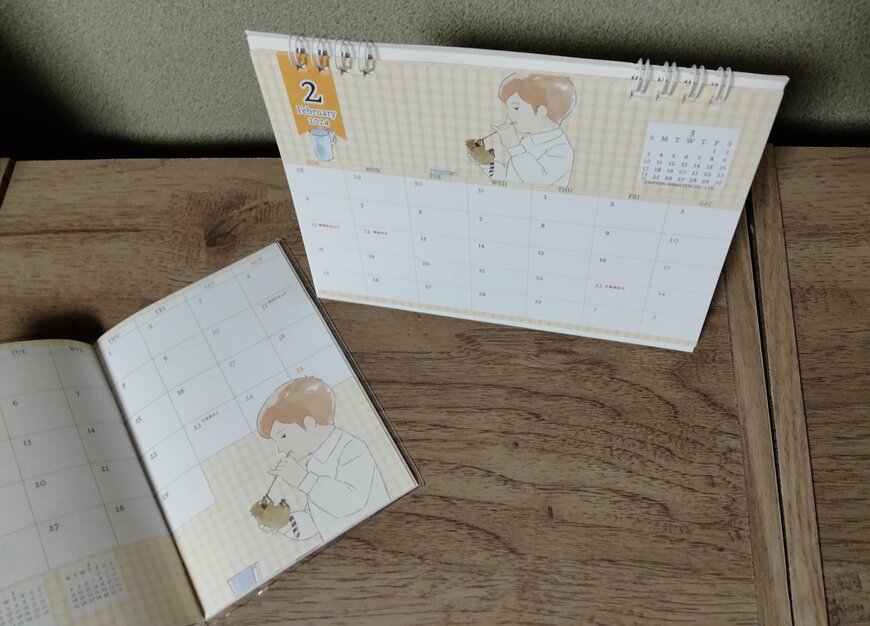 筆者撮影（セリア、世界名作劇場　卓上カレンダー・世界名作劇場 A6ダイアリー）