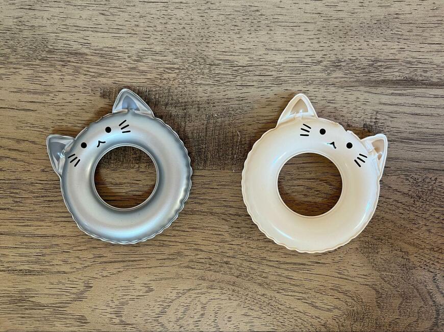 セリア、ミニ浮き輪ネコ画像