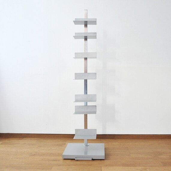 ニトリ、スチールブックタワー(ブックシェルフ)画像