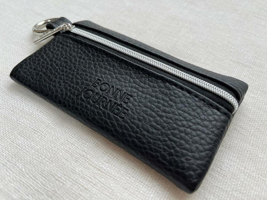 キャンドゥ「スリムポーチ」