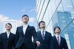 新卒一括採用・終身雇用は日本人に合っている。だから今後も変わらない