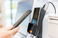 ドラッグストアの店員に褒められた「自作カバン」が話題　センス抜群のデザインに約16万いいね