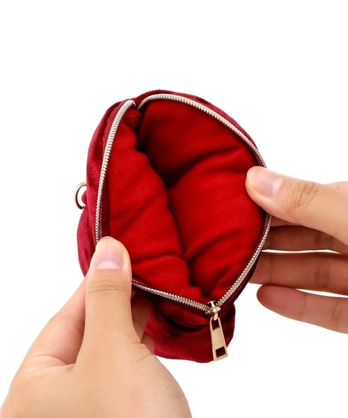 チェーン付きベロアハートポーチ