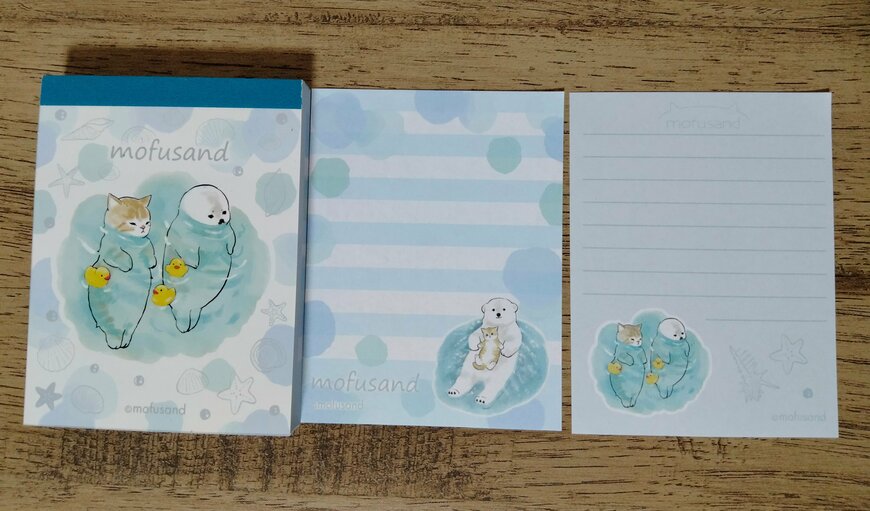 筆者撮影（セリア、mofusand ミニメモ帳（全2種））