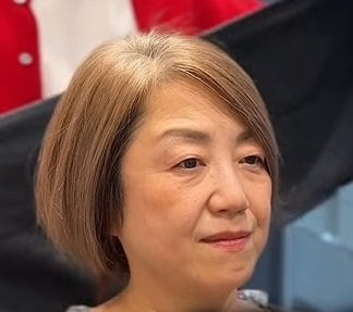 【大変身】前髪を切りたい女性がカットとカラーで大胆イメチェン！「素敵」と大満足