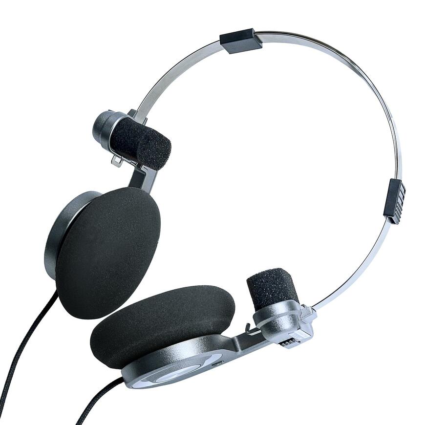 出所：株式会社ゲオホールディングス「80年代を彷彿させるレトロデザイン！2色のイヤーパッドでビジュアルが変わる　ゲオ限定『オンイヤーレトロヘッドホン（ワイヤレス）』を販売」