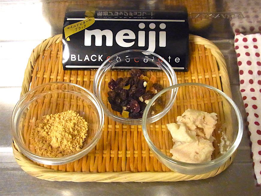 和風酒粕チョコの材料