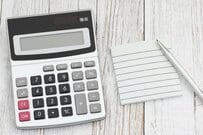 【遺族年金】もし、会社員の夫が亡くなったら妻には月額いくら支給される？「子育て中・子なし・65歳以上シニア」3つのケースで試算