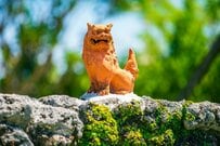 【絶対に当たる】沖縄県で発見した「斬新すぎるぬいぐるみ」のくじ引き　特産品を模したぬいぐるみに笑ってしまう