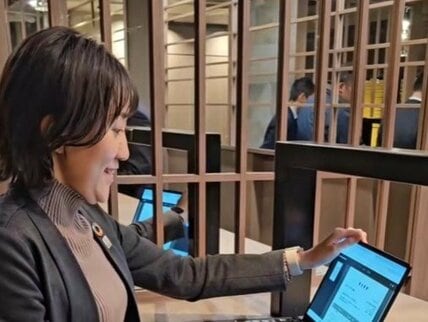 ビジネスホテルに泊まるのはどんな時が多い？「ほとんど出張」「推しのコンサート」さまざまな意見が集まる