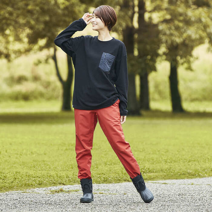 近所に買い出しにも履いていけるスポーティな仕様で着心地も楽ちん！