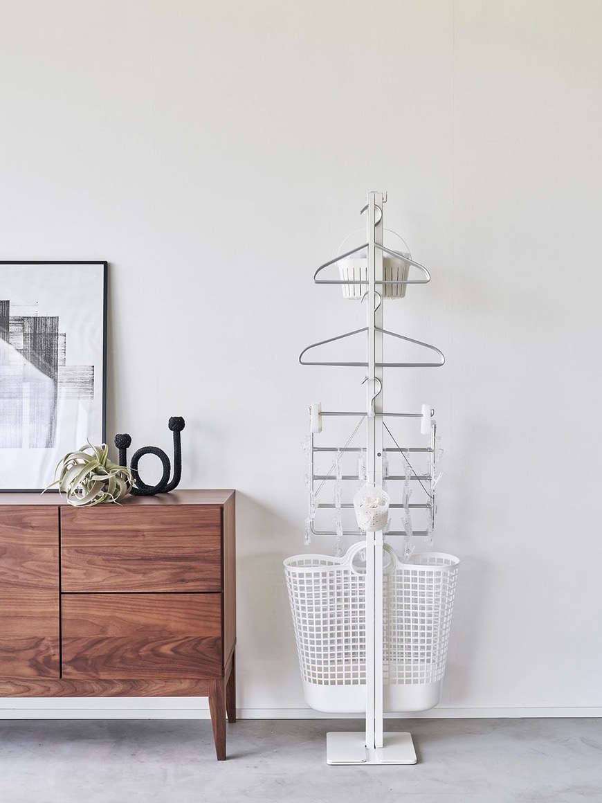 出所：山崎実業公式　折り畳み室内物干し タワー