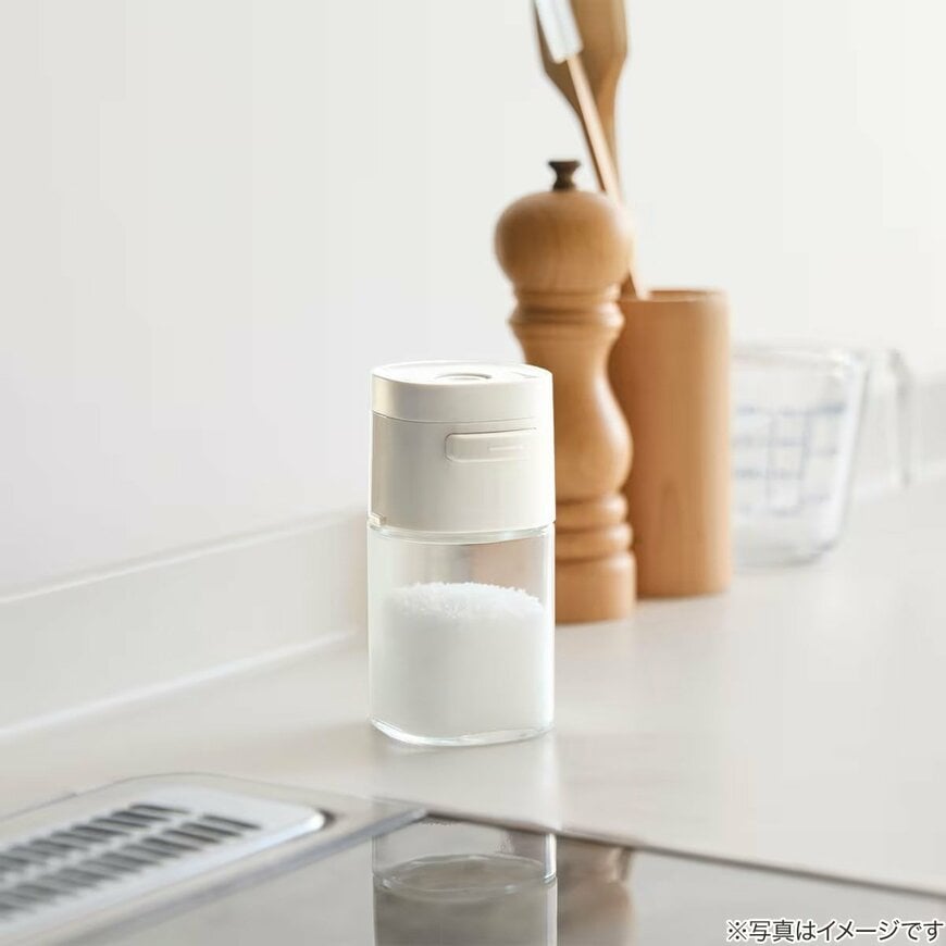 出所：ニトリ公式　減塩対策！塩少々が出せるポット