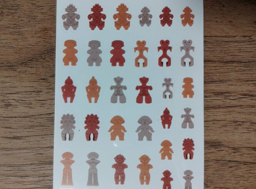 筆者撮影（キャンドゥ、HD　ステッカー）