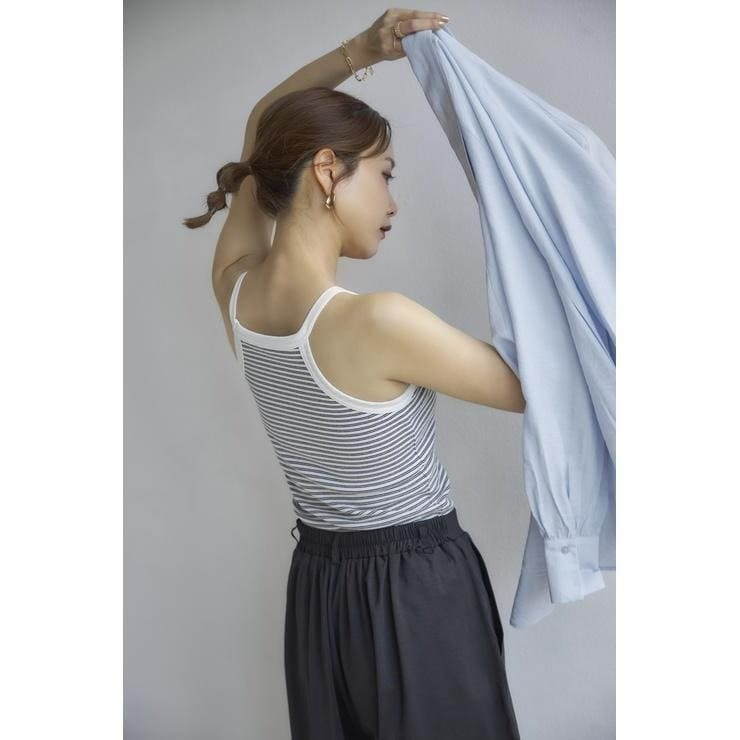 しまむら公式　レディース　カップ付タンクトップ（田中里奈）（着用）