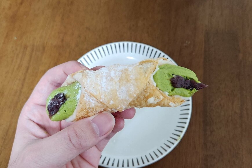 千葉県限定のお茶クリームのサクサクパイ