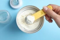 生後10カ月の息子に作ろうとしたミルク　哺乳瓶が「とんでもない状態」になっていた