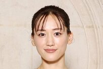 【40歳が選ぶ！自分らしく働いている同年代の有名人ランキング】2位綾瀬はるかを抑えた1位は3児の母の元アイドル