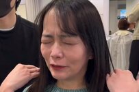 【激変】前髪の分け目に悩む女性　プロにお任せした結果が素敵と話題に