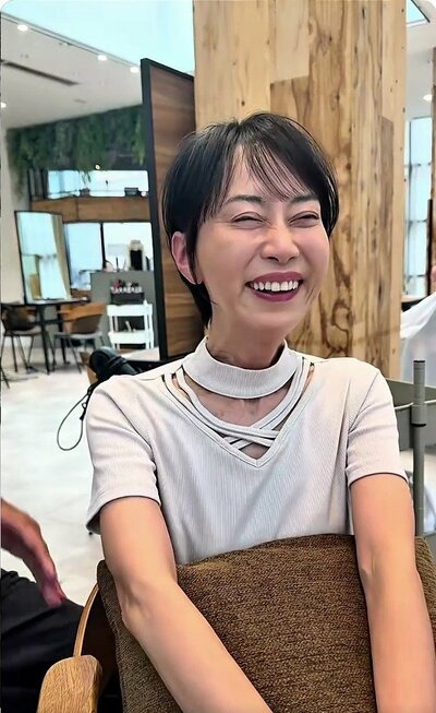 根元のふんわり感を残した、アフターの菱形ショート