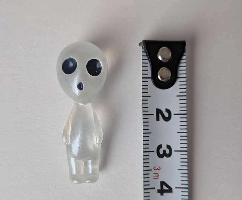 セリア　蓄光パーツ 宇宙人