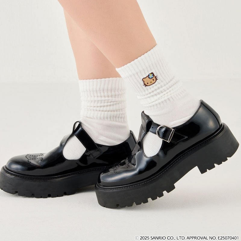 出所：ローソン公式サイト 『日焼けシリーズハローキティ』のオリジナルグッズ