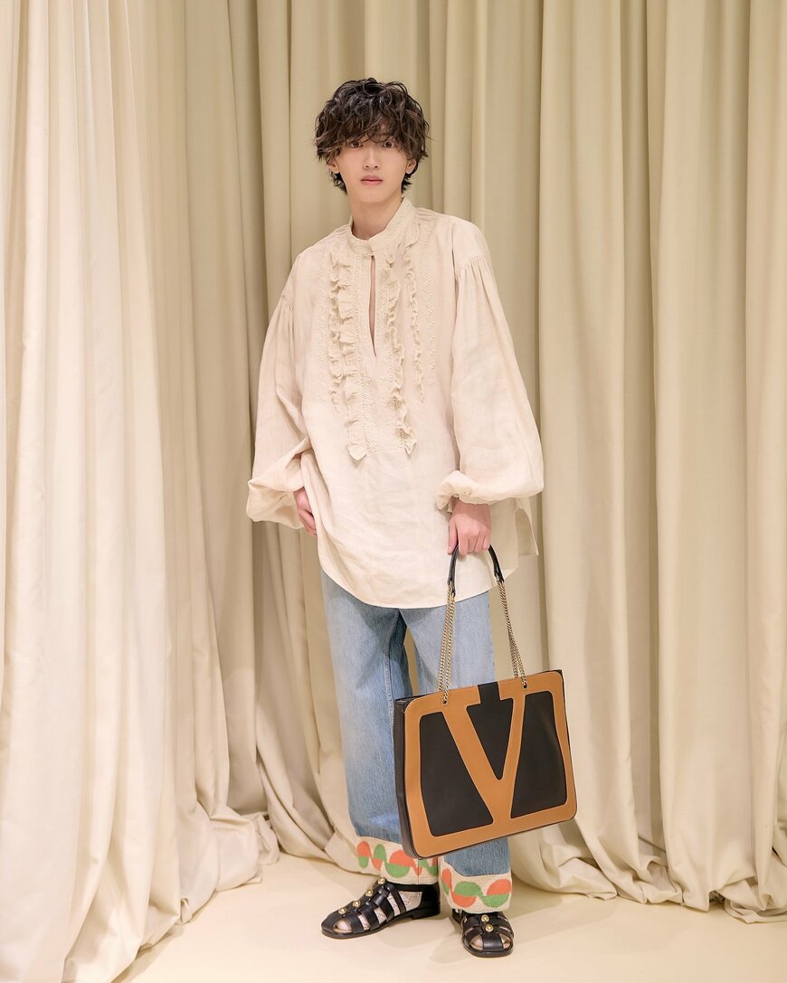 出所：ヴァレンティノ ジャパン 株式会社「メゾン ヴァレンティノ2025年プレスプリング ‘アヴァン レ デビュ’ コレクションを祝し、インストアイベントをヴァレンティノ 表参道 にて開催」