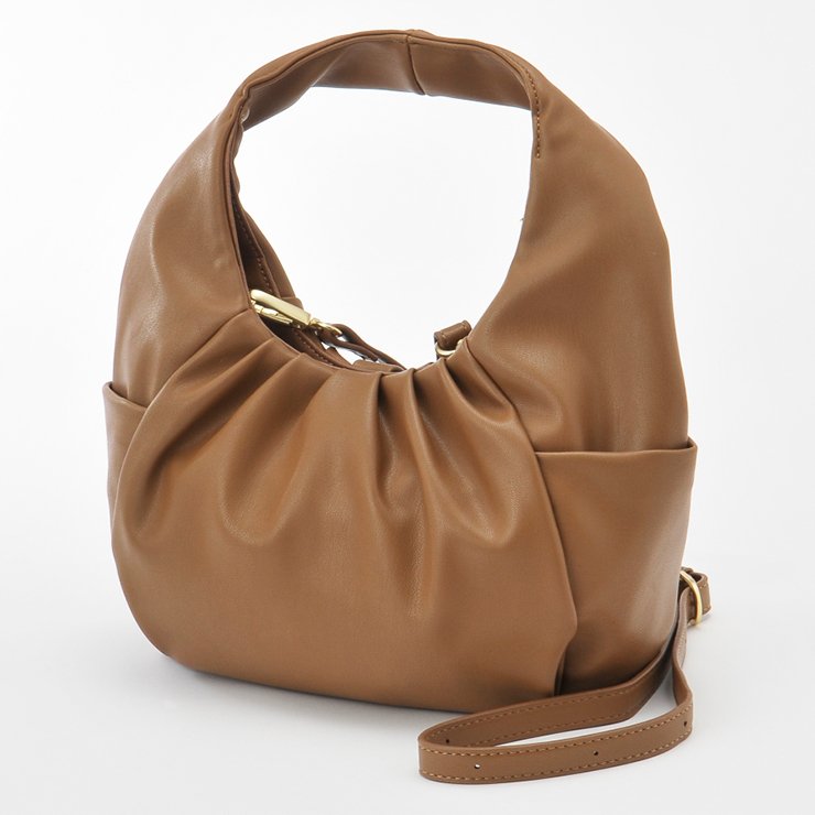 出所：しまむら　2WAYバッグ（TERA）