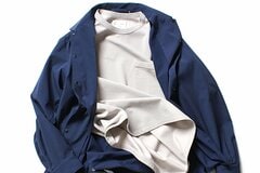 「アウター」としてのシャツ選び。Tシャツに気軽に羽織れる3枚を集めました