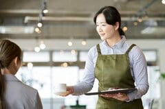 「人口1000人当たりの飲食店数」が1番多い都道府県はどこ？　全体の約8割が不正解だった