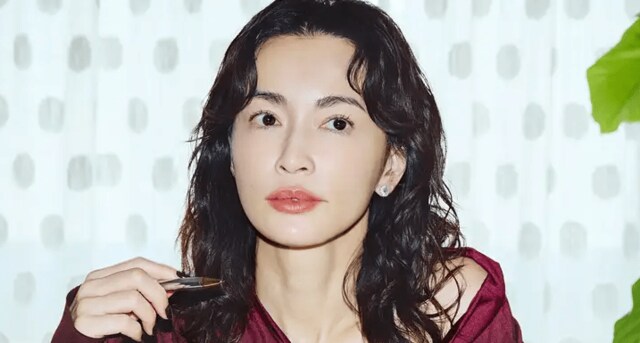 長谷川京子、スラリとしたワンピース姿に反響「とっても素敵です」