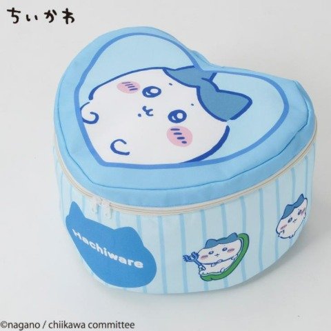 サイドには、さすまたをもったハチワレが!