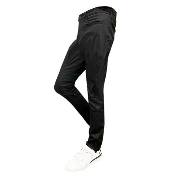 出所：株式会社PPIH　「色褪せ知らずの黒パンツ」スキニーパンツ