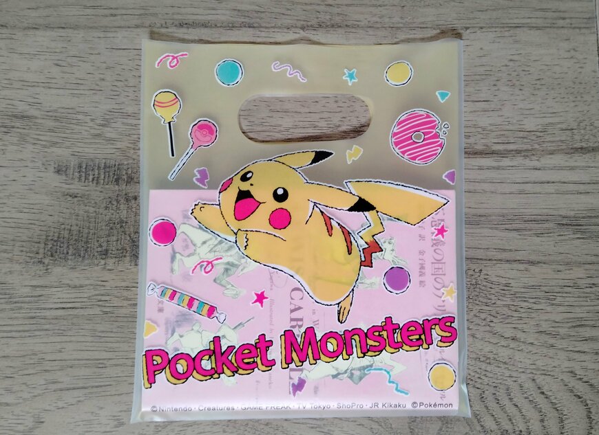 筆者撮影（ダイソー、Pocket Monsters ハンディバッグSサイズ）