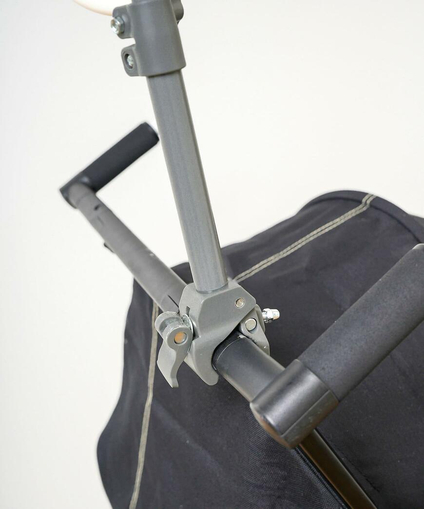 出所：パルグループ公式ファッション通販サイト 3COINS ベビーカー用傘スタンド