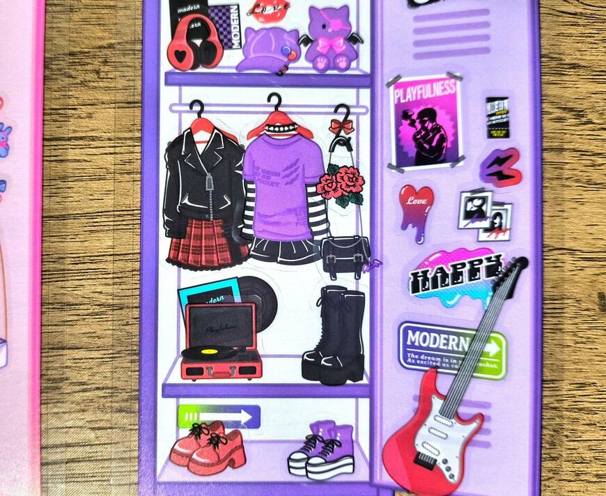 筆者撮影（キャンドゥ、カスタムシール　ロッカー柄）