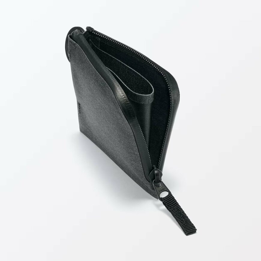 「耐水生地を使った ウェルダー L字財布(ダークグレー)」