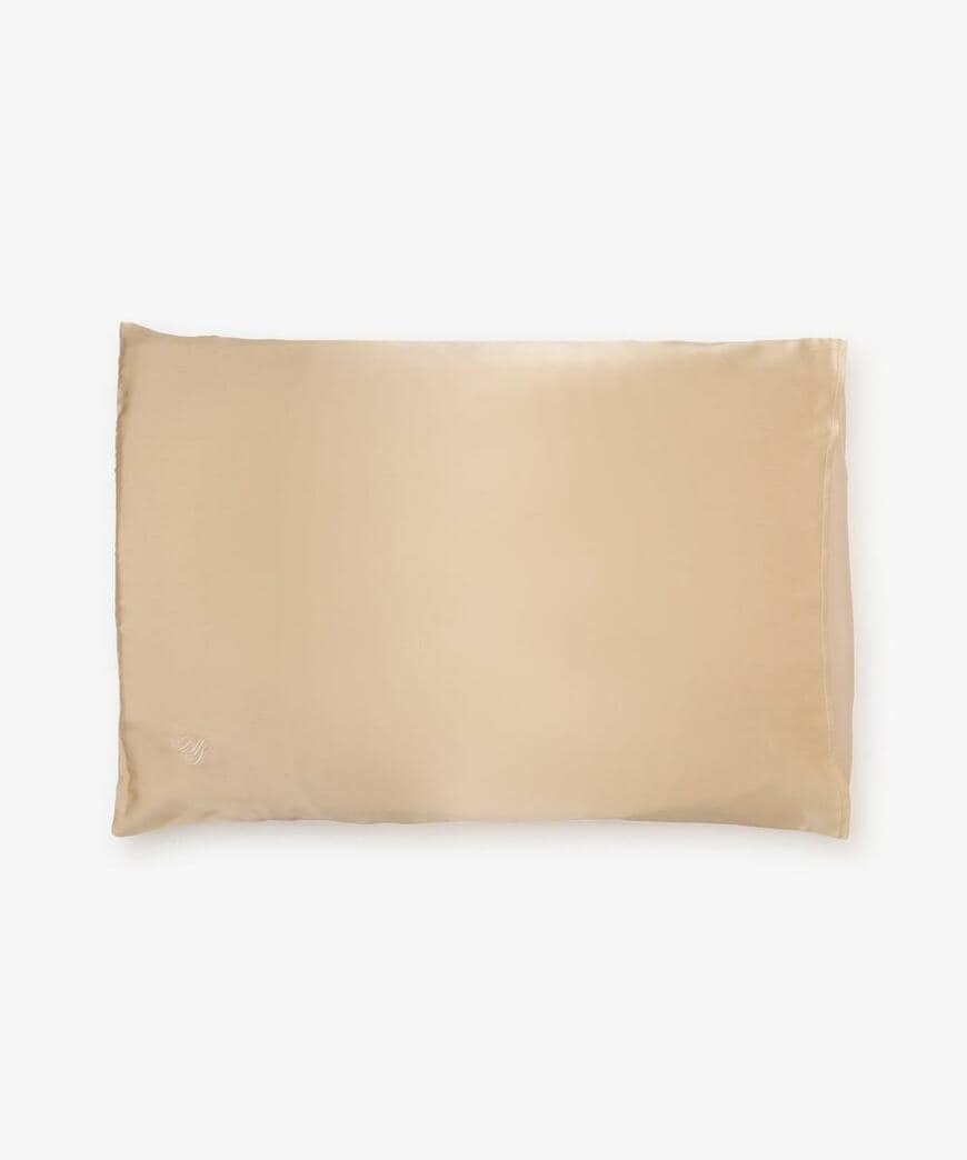 アフタヌーンティー・リビング、ロゴシルク枕カバー/ヴェロニカ・ハリムの画像